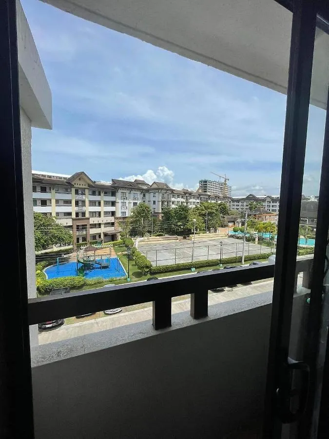 Ri'S One Oasis W Free Pool Back Of Sm City Mall Davao Филиппины