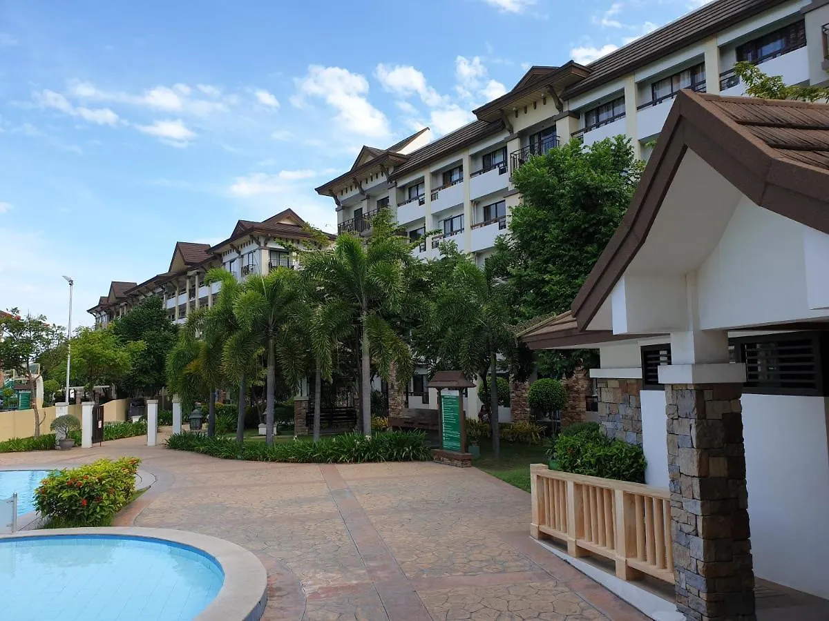 Апартаменты Ri'S One Oasis W Free Pool Back Of Sm City Mall Davao